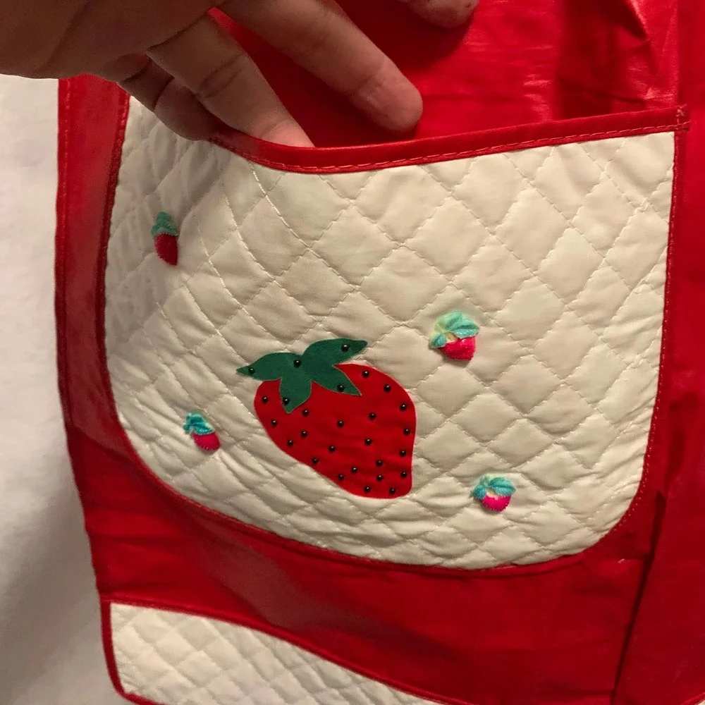 Vintage Polished Cotton Strawberry Embellished Apron‎ with Quilted Pockets